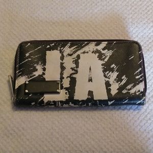 L.A.M.B. Wallet